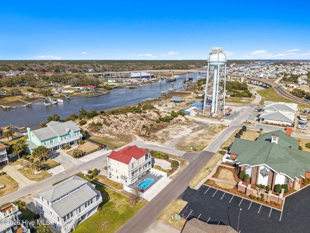 147 Yacht Watch Drive, Supply, NC 28462