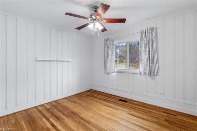 3015 Dellwood Drive, Greensboro, NC 27408