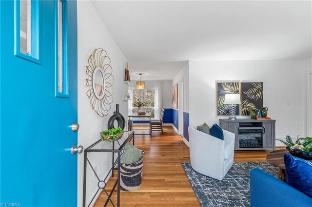 3015 Dellwood Drive, Greensboro, NC 27408