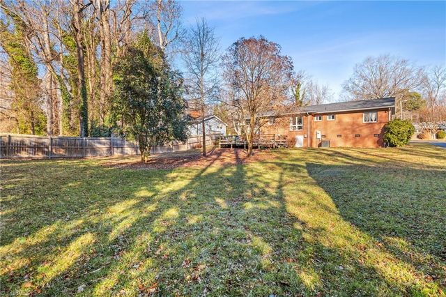 3015 Dellwood Drive, Greensboro, NC 27408