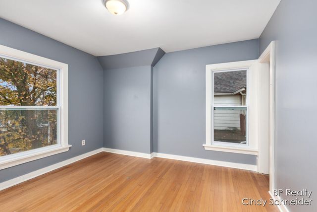 1118 Fulton Street E, Grand Rapids, MI 49503