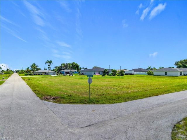 229 NW 9th TER, Cape Coral, FL 33993