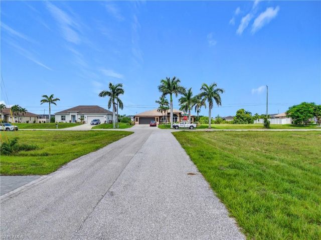229 NW 9th TER, Cape Coral, FL 33993
