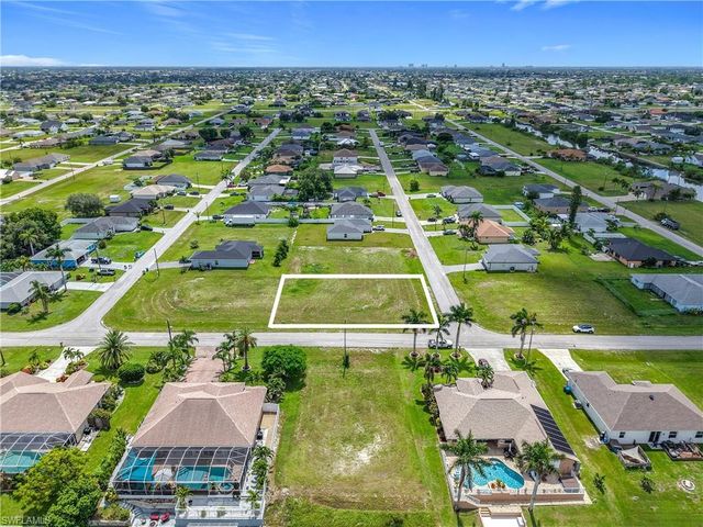 229 NW 9th TER, Cape Coral, FL 33993