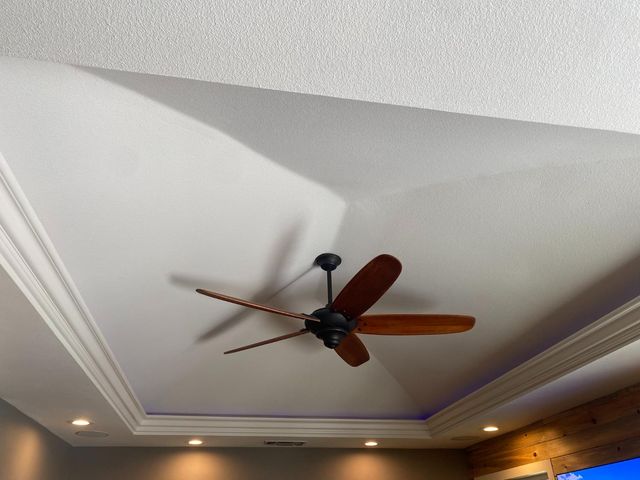 3085 Swallows Nest Dr, Sacramento, CA 95833