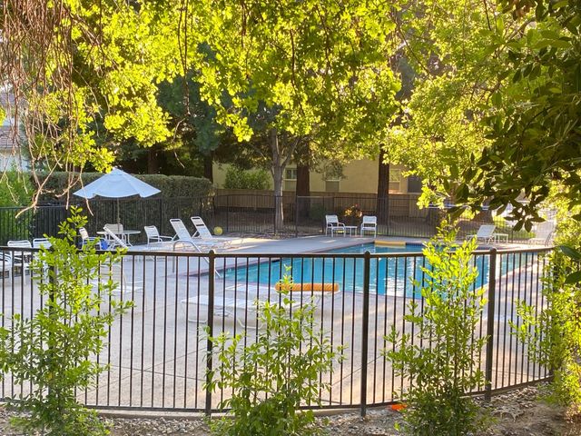 3085 Swallows Nest Dr, Sacramento, CA 95833
