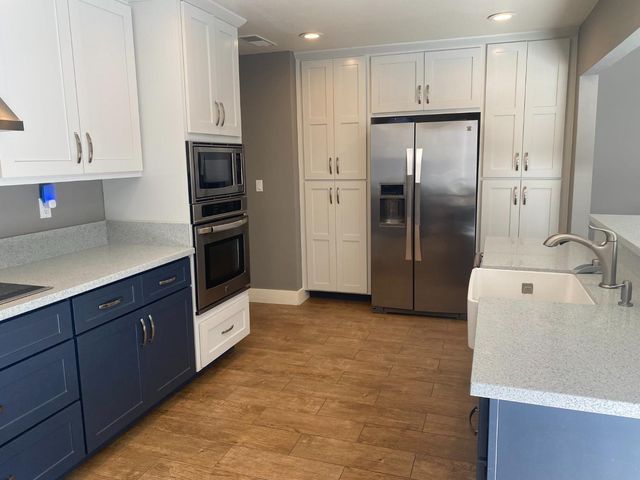 3085 Swallows Nest Dr, Sacramento, CA 95833