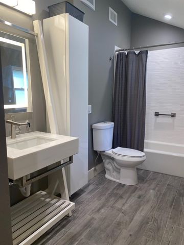 3085 Swallows Nest Dr, Sacramento, CA 95833