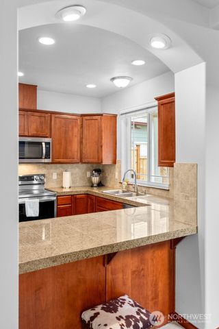 4643 Helena Avenue SE, Lacey, WA 98503
