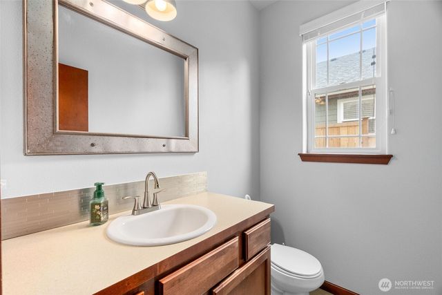 4643 Helena Avenue SE, Lacey, WA 98503