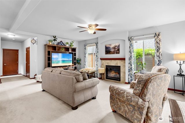 4643 Helena Avenue SE, Lacey, WA 98503