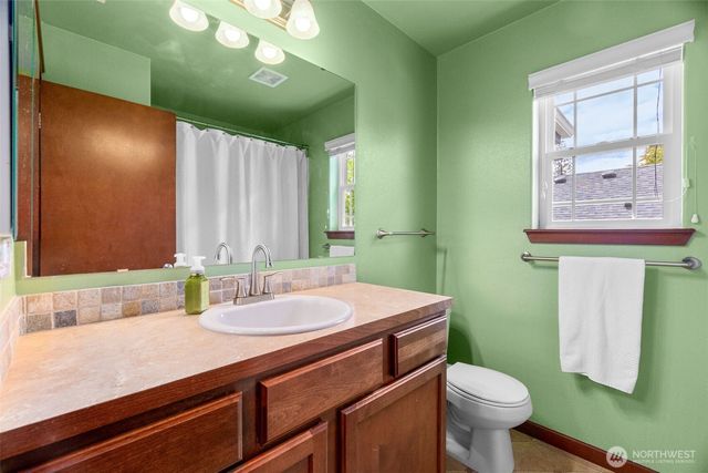 4643 Helena Avenue SE, Lacey, WA 98503