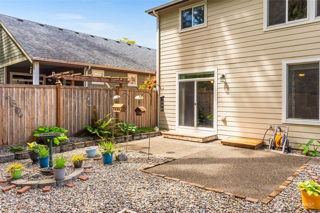 4643 Helena Avenue SE, Lacey, WA 98503
