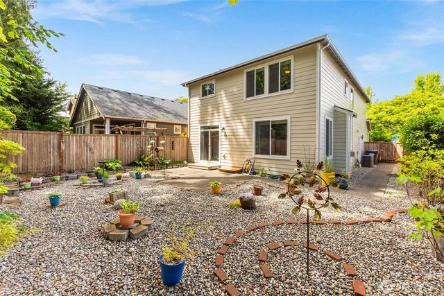 4643 Helena Avenue SE, Lacey, WA 98503