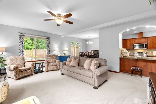 4643 Helena Avenue SE, Lacey, WA 98503