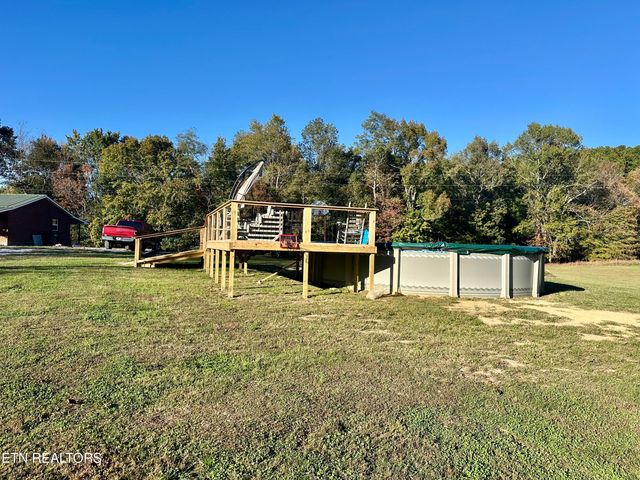 181 Mullins Lane, Sunbright, TN 37872