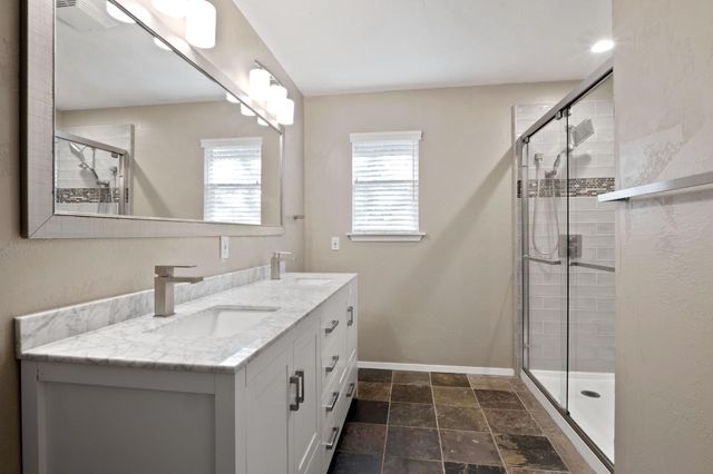 6601 Branching Oak CT, Austin, TX 78759