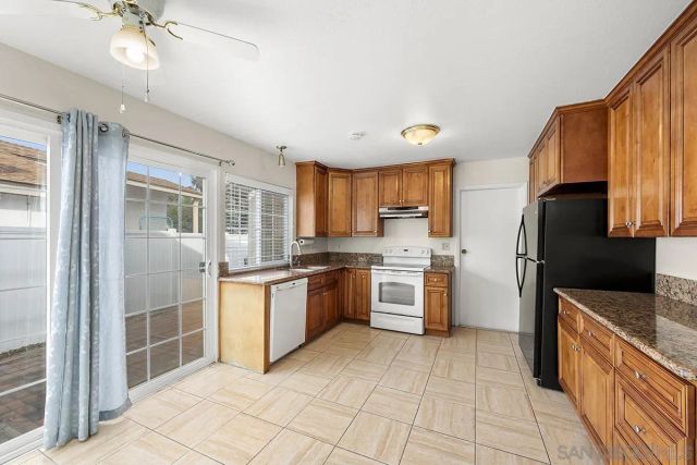 4429 Robbins St, San Diego, CA 92122