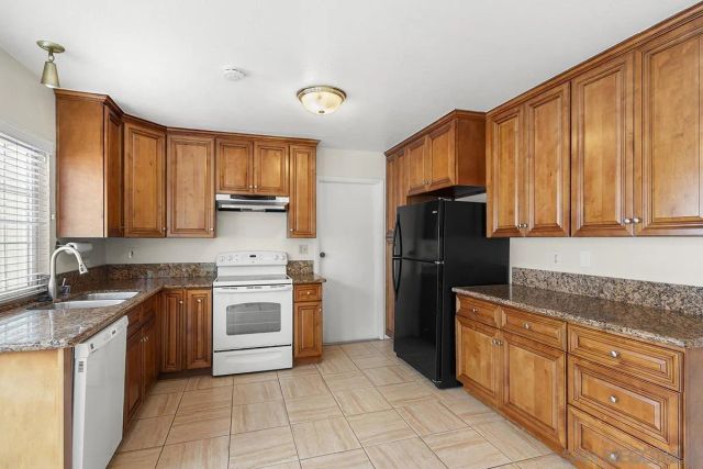 4429 Robbins St, San Diego, CA 92122