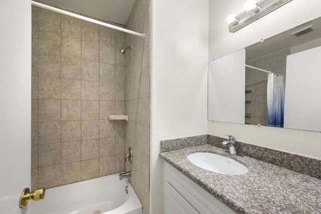 4429 Robbins St, San Diego, CA 92122