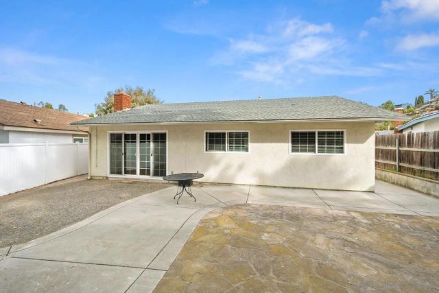 4429 Robbins St, San Diego, CA 92122