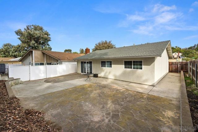 4429 Robbins St, San Diego, CA 92122