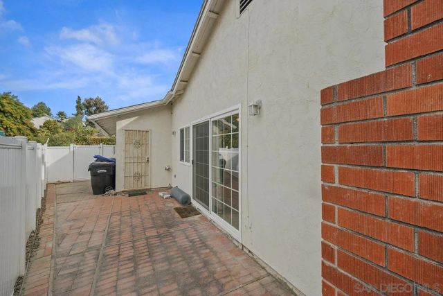 4429 Robbins St, San Diego, CA 92122