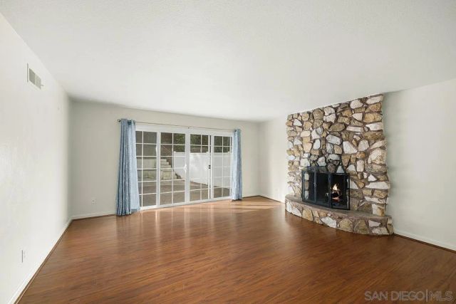 4429 Robbins St, San Diego, CA 92122