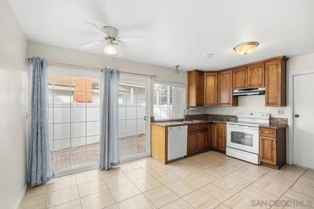 4429 Robbins St, San Diego, CA 92122
