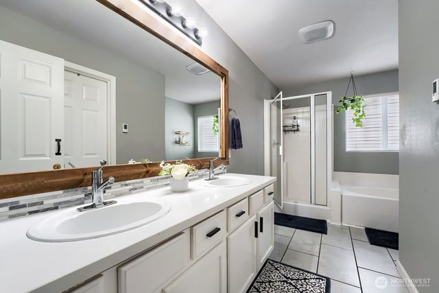 23433 SE 243rd Street, Maple Valley, WA 98038