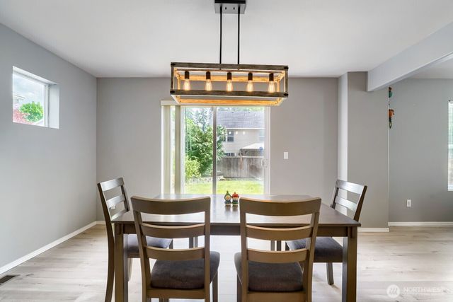 23433 SE 243rd Street, Maple Valley, WA 98038
