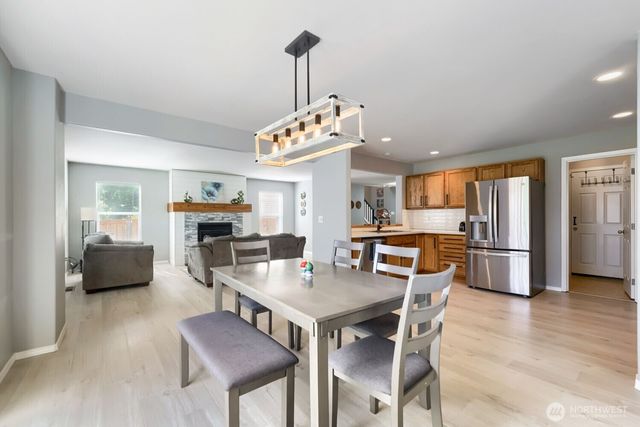 23433 SE 243rd Street, Maple Valley, WA 98038