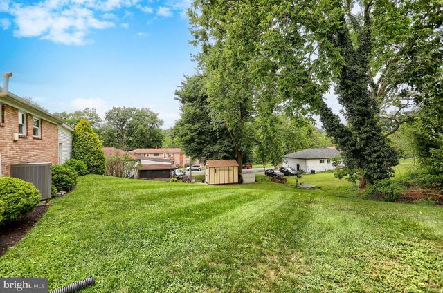 3 KAREN CT, Camp Hill, PA 17011