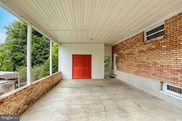 3 KAREN CT, Camp Hill, PA 17011