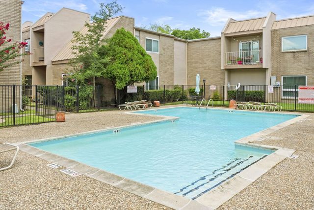 1115 Augusta Drive 26, Houston, TX 77057