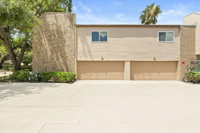 1115 Augusta Drive 26, Houston, TX 77057