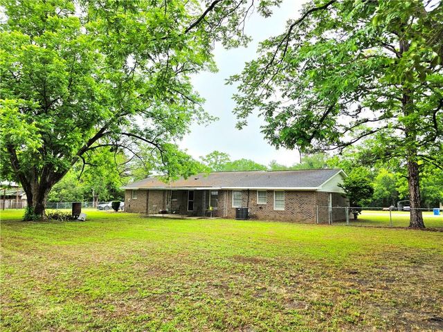 2503 Longhorn Road, Waycross, GA 31501