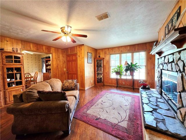 2503 Longhorn Road, Waycross, GA 31501
