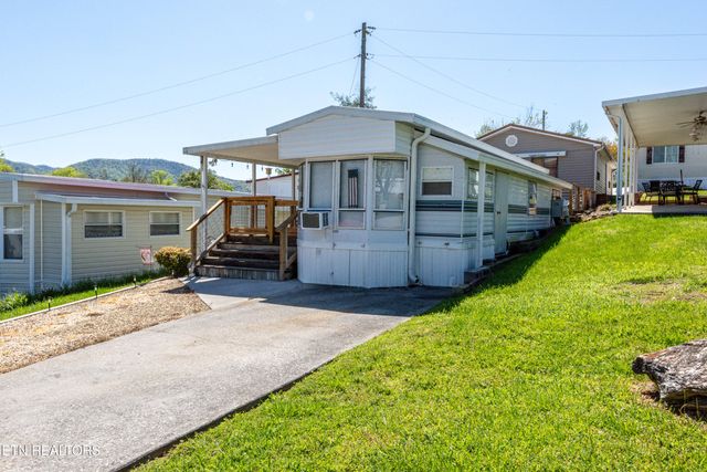 1142 Kinglet St, Townsend, TN 37882