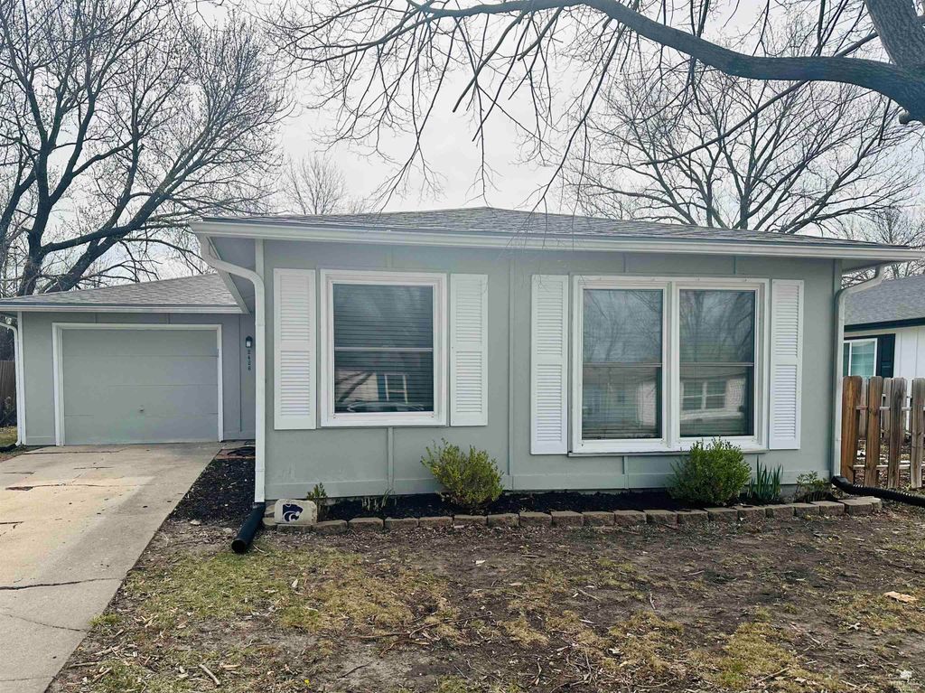 2426 Charolais Lane, Manhattan, KS 66502