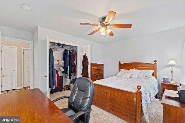 3 SARA DR, Robbinsville, NJ 08691