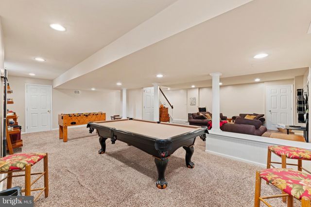 3 SARA DR, Robbinsville, NJ 08691