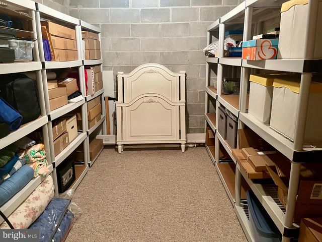 3 SARA DR, Robbinsville, NJ 08691