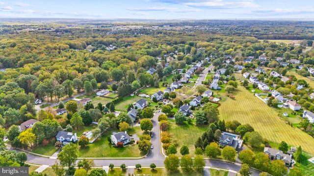 3 SARA DR, Robbinsville, NJ 08691