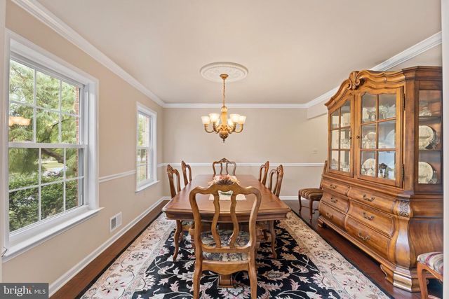 3 SARA DR, Robbinsville, NJ 08691