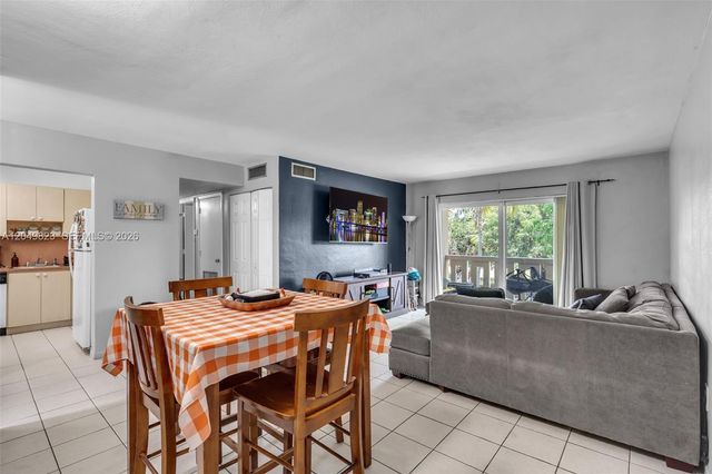 7400 Miami Lakes Dr D205, Miami Lakes, FL 33014