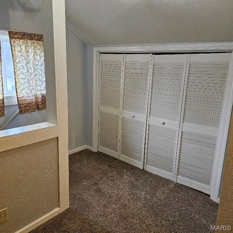 2230 N Rodgers Avenue, Alton, IL 62002