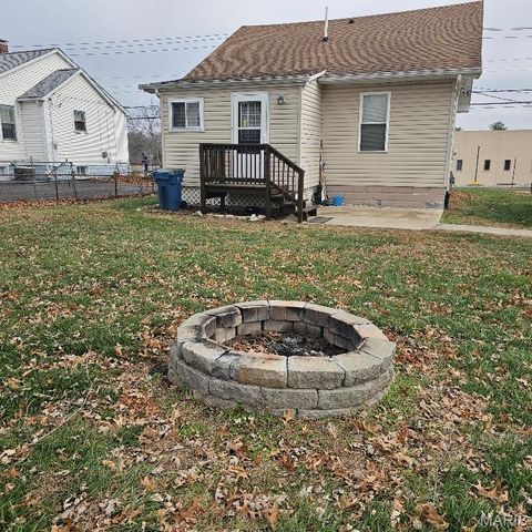 2230 N Rodgers Avenue, Alton, IL 62002