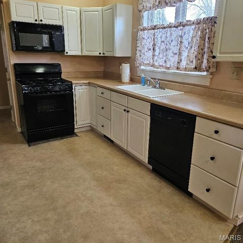 2230 N Rodgers Avenue, Alton, IL 62002