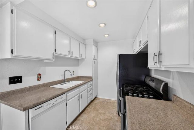20535 S Vermont Avenue 4, Torrance, CA 90502